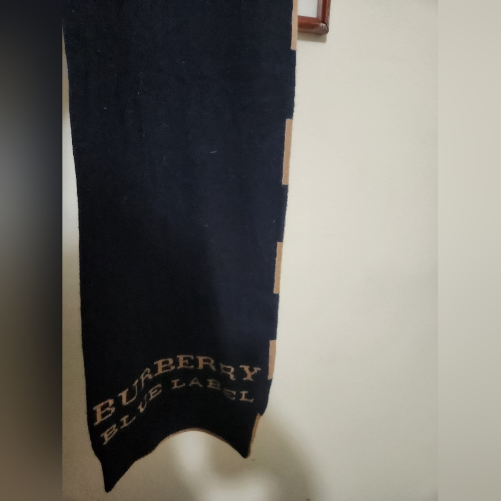 Burberry Bleu Label Japan Exclusive Scarf - Picture 6 of 10